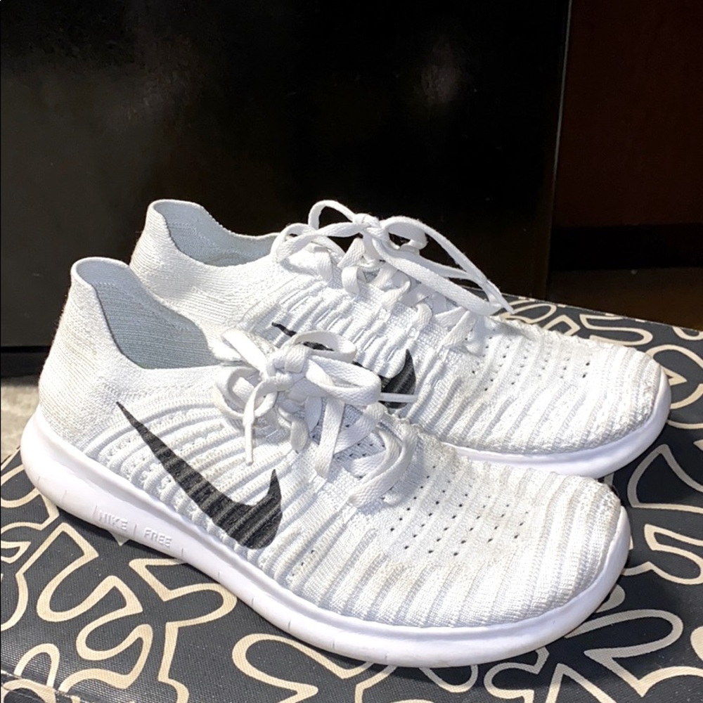 NIKE free run primeknit super comfy